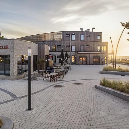 Lieblingsplatz Surf Rescue Club Hotel